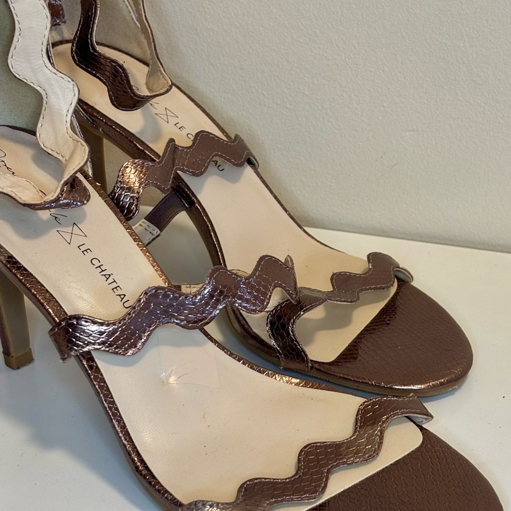 Le Chateau Brown Heeled Sandals with Wavy Strap Design